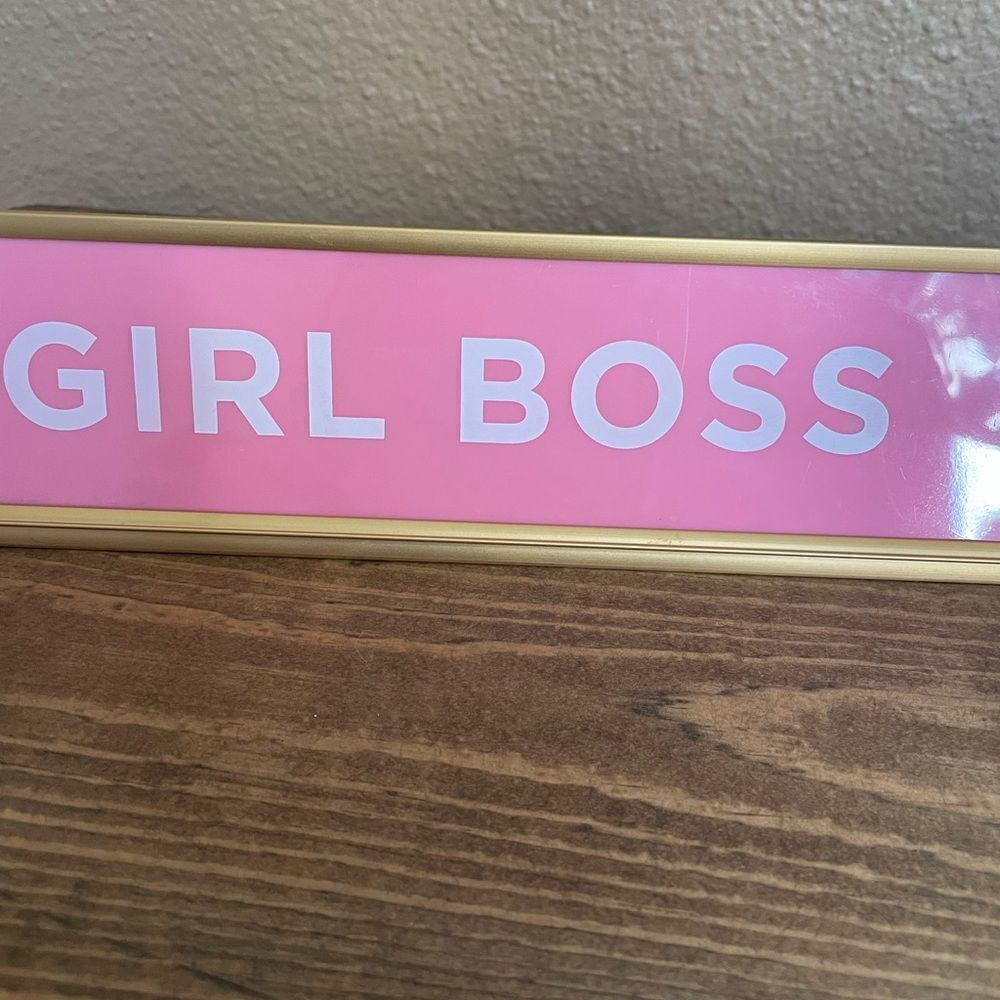 Girl Boss Desk Sign - Picture 3 of 10